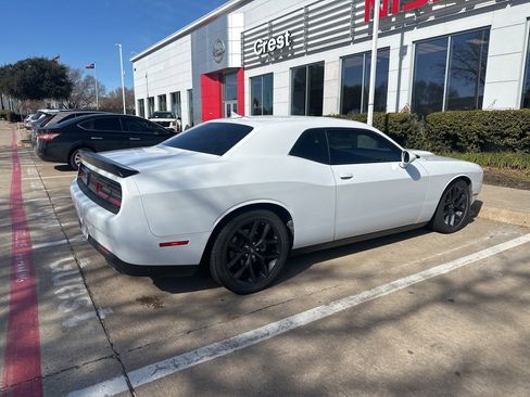 Used 2023 Dodge Challenger GT w/ Plus Package image 4