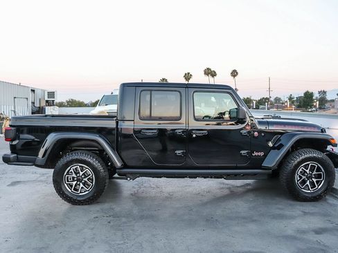 New 2026 Jeep Gladiator Rubicon AWD/4WD image 13