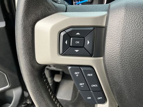 Certified 2019 Ford F250 Lariat w/ Chrome Package image 17