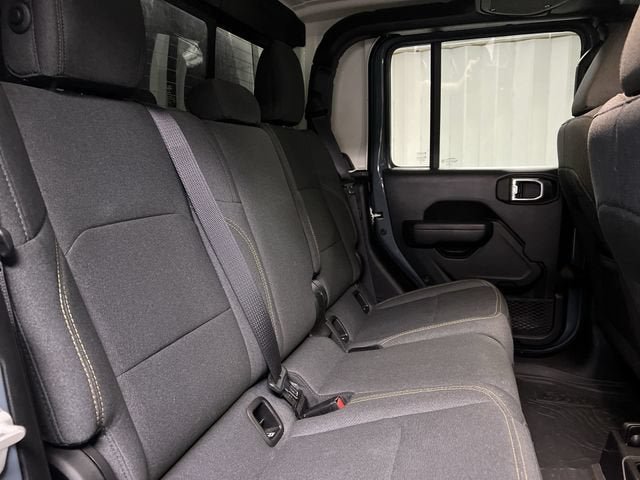 Used 2024 Jeep Gladiator Sport AWD/4WD image 26