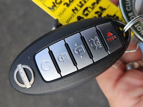 Used 2024 Nissan Altima 2.5 SR image 34