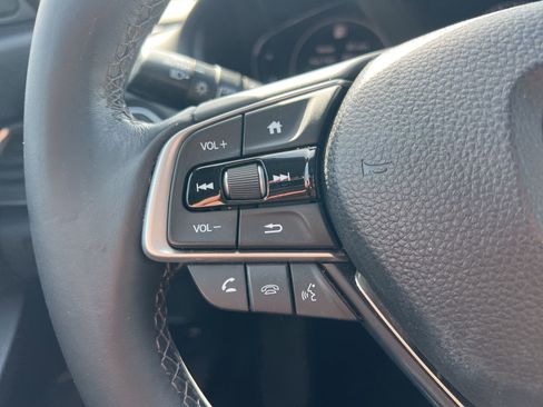 Used 2018 Honda Accord Touring image 21