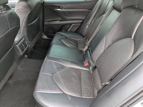 Used 2022 Toyota Camry XSE FWD image 17