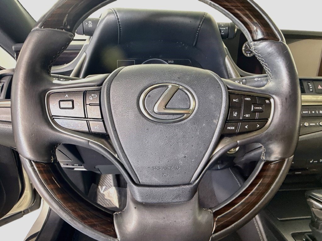 Used 2021 Lexus ES 350 w/ Premium Package FWD image 12