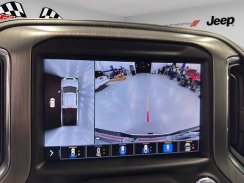 Used 2022 GMC Sierra 2500 Denali image 32