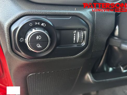 Used 2023 Jeep Gladiator Sport AWD/4WD image 9