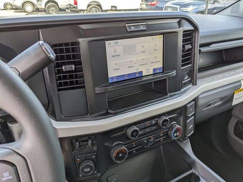 New 2026 Ford F350 XLT w/ FX4 Off-Road Package AWD/4WD image 22