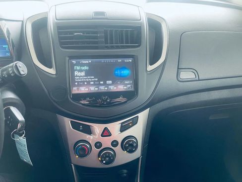Used 2016 Chevrolet Trax LT w/ LT Convenience Package image 23