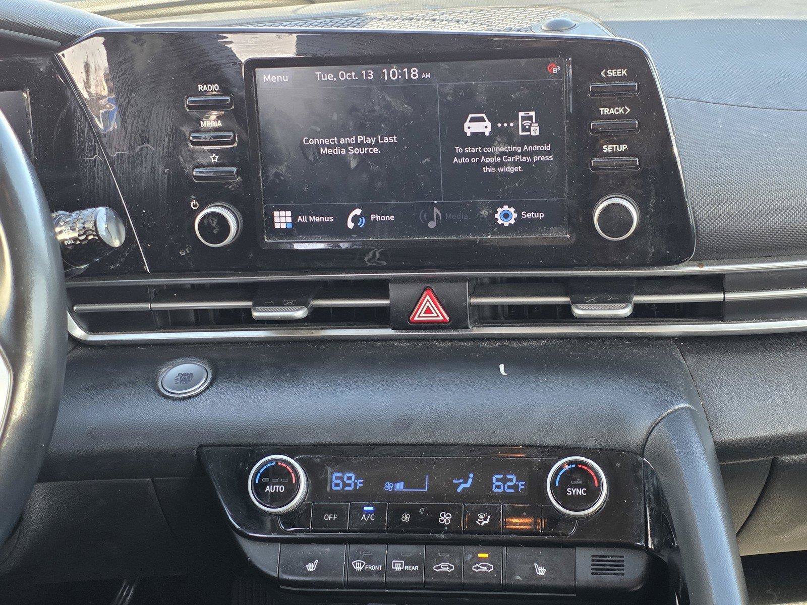 Used 2022 Hyundai Elantra SEL w/ Convenience Package FWD image 16