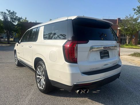 Used 2024 GMC Yukon XL Denali w/ Denali Reserve Package AWD/4WD image 9