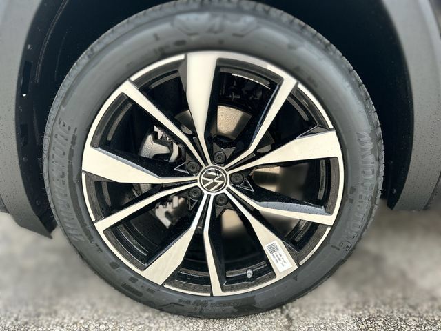 New 2026 Volkswagen Atlas SEL Premium R-Line AWD/4WD image 11