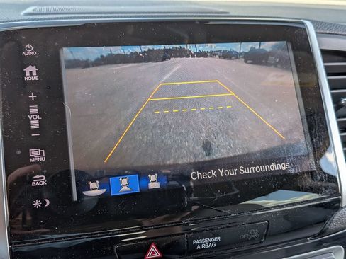 Used 2018 Honda Pilot Touring image 24