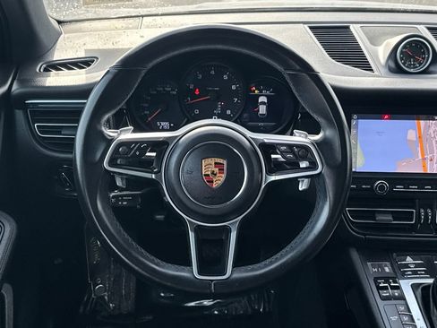 Used 2019 Porsche Macan image 12