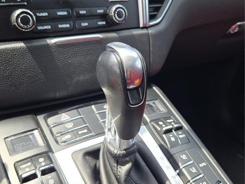 Used 2018 Porsche Macan GTS AWD/4WD image 15