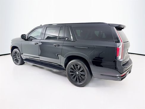 Used 2022 Cadillac Escalade ESV Sport w/ Touring Package image 6
