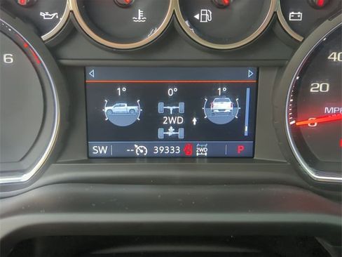 Used 2022 Chevrolet Silverado 1500 LT Trail Boss w/ LT Trail Boss Premium Package image 12