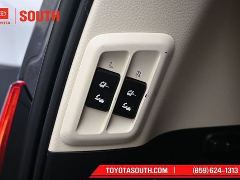 Used 2022 Lexus GX 460 Premium AWD/4WD image 33