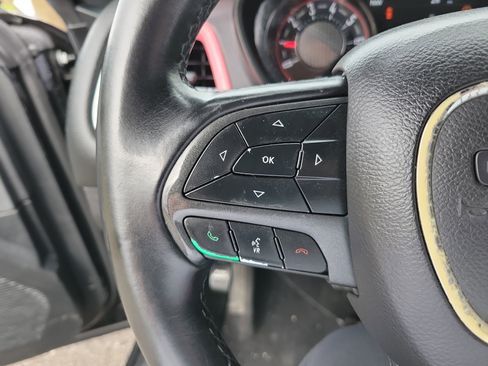 Used 2022 Dodge Challenger SXT w/ Blacktop Package image 15