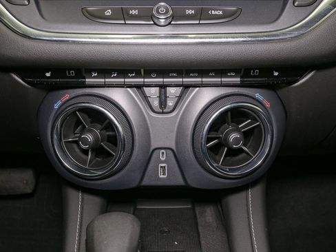 Used 2023 Chevrolet Blazer LT w/ Convenience Package image 35