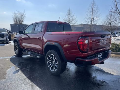 Used 2024 GMC Canyon AT4 w/ Technology Package image 5