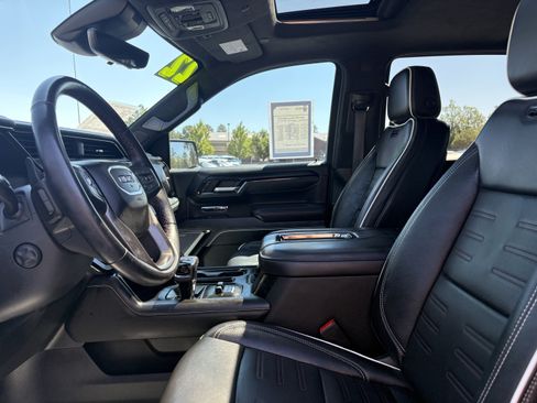 Used 2022 GMC Sierra 1500 AT4X AWD/4WD image 18
