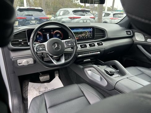 Used 2023 Mercedes-Benz GLS 450 4MATIC image 30