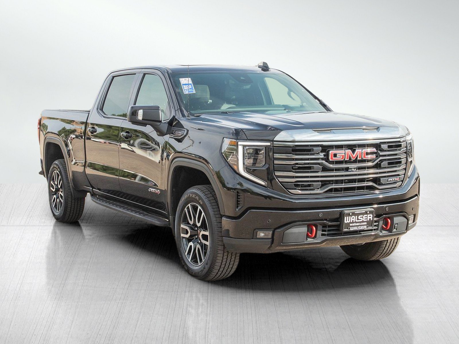 Used 2024 GMC Sierra 1500 AT4 w/ Technology Package AWD/4WD image 7