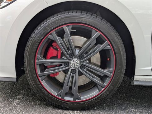 Used 2019 Volkswagen Jetta GLI image 27