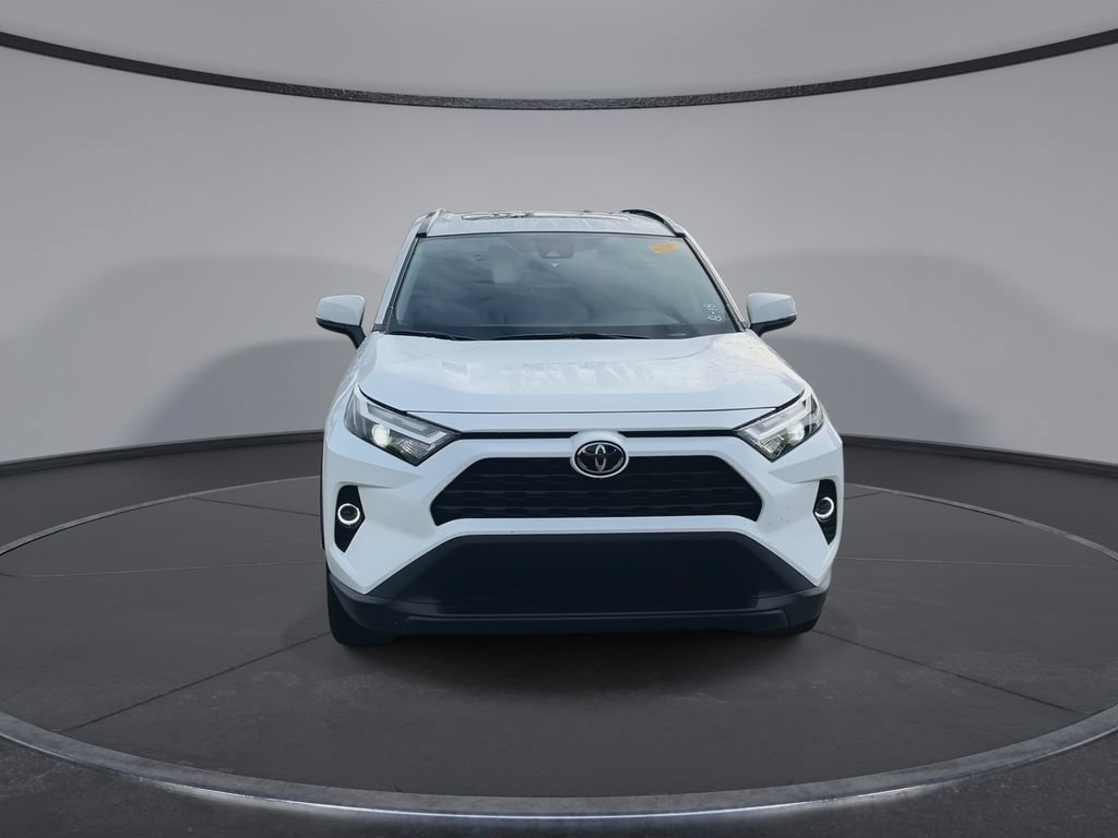 Used 2024 Toyota RAV4 XLE w/ Convenience Package FWD image 3