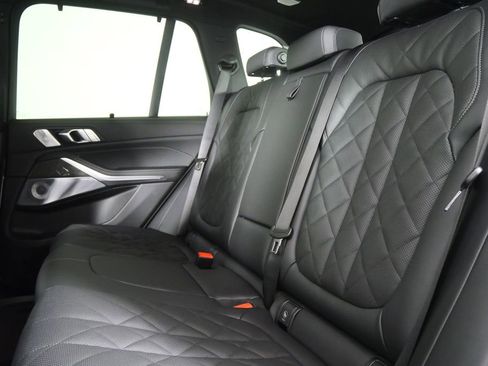 Used 2026 BMW X5 M60i image 17