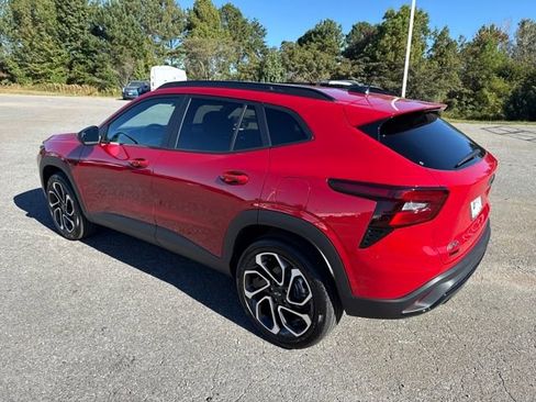 New 2026 Chevrolet Trax RS w/ Driver Confidence Package image 3