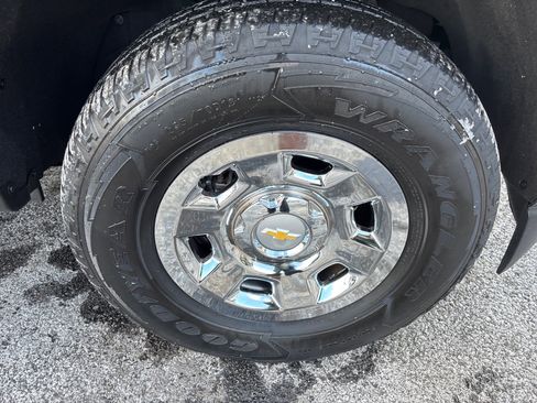 Used 2017 Chevrolet Colorado W/T image 8