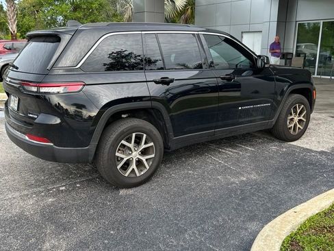Used 2025 Jeep Grand Cherokee Limited w/ Trailer Tow Package RWD image 2