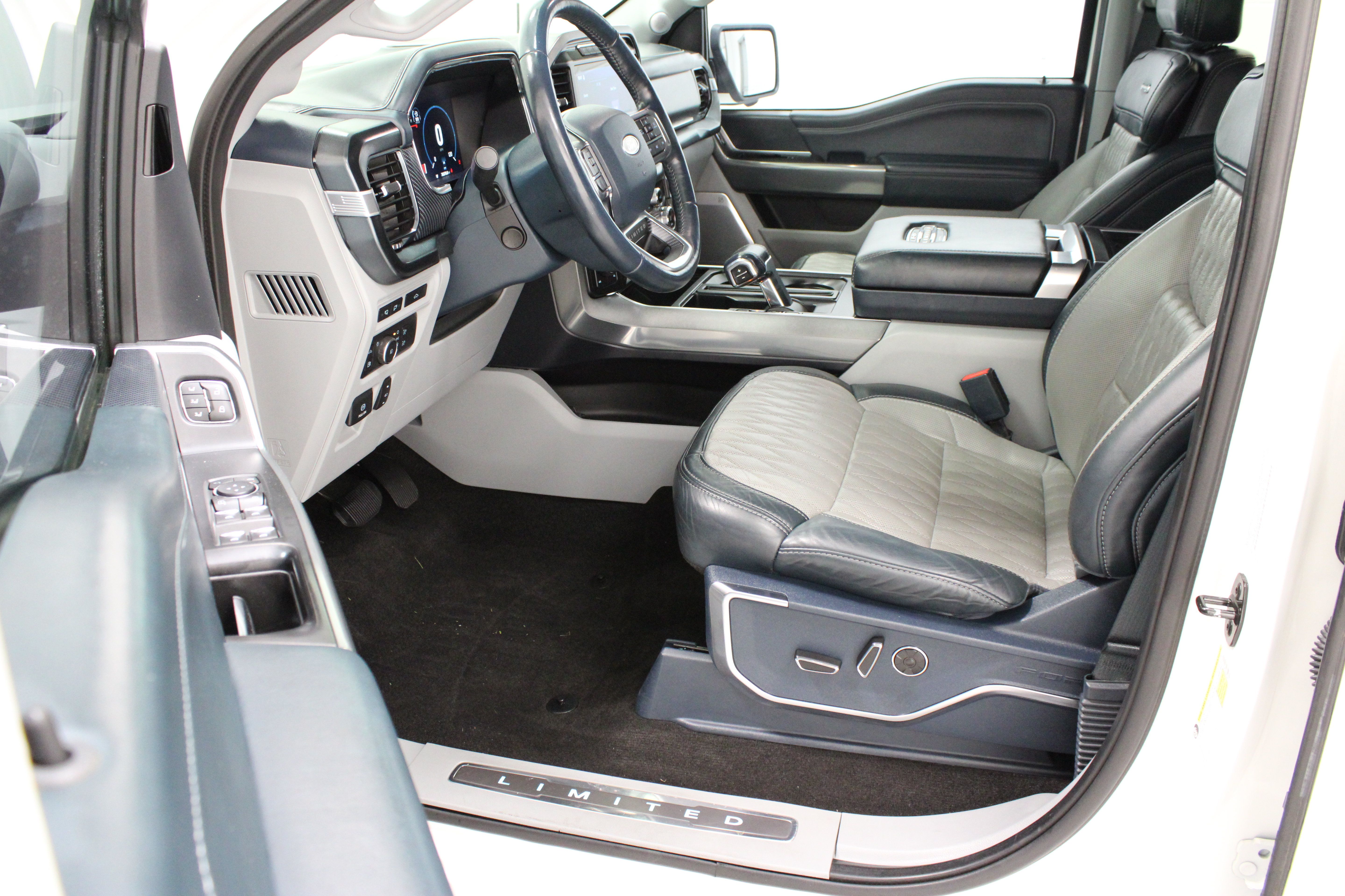Used 2021 Ford F150 Limited AWD/4WD image 16
