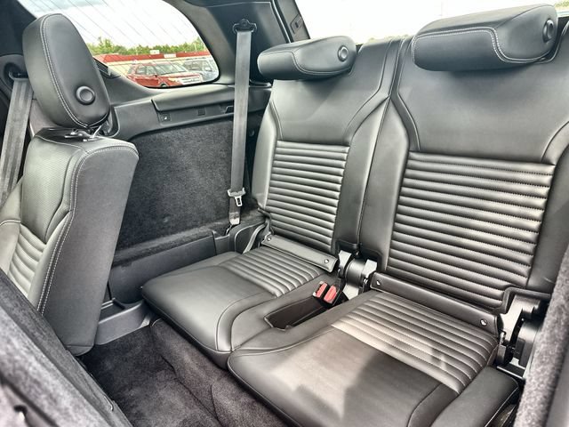 Used 2023 Land Rover Discovery HSE R-Dynamic AWD/4WD image 28