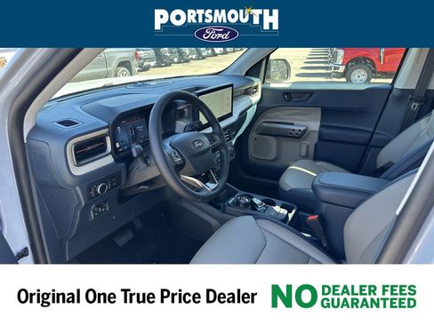 New 2025 Ford Maverick Lariat w/ 4K Tow Package image 3