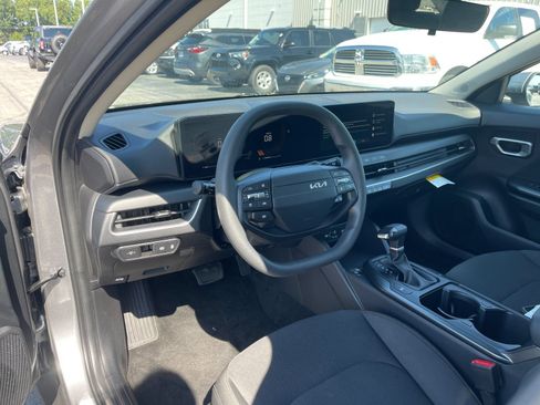 Used 2026 Kia K4 FWD image 11