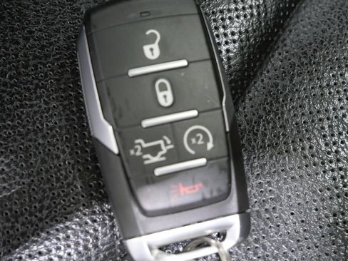 Used 2023 RAM 1500 Laramie AWD/4WD image 24