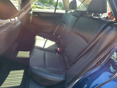Used 2019 Subaru Outback 2.5i Limited AWD/4WD image 35