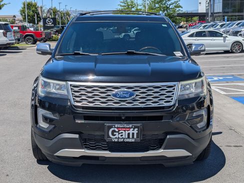 Used 2017 Ford Explorer Platinum AWD/4WD image 11