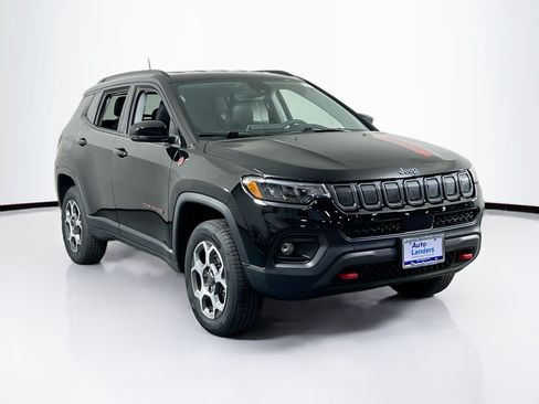 Used 2022 Jeep Compass Trailhawk AWD/4WD image 3