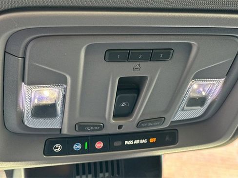 Used 2025 GMC Sierra 3500 Denali image 76