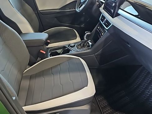 New 2026 Volkswagen Taos SE AWD/4WD image 13