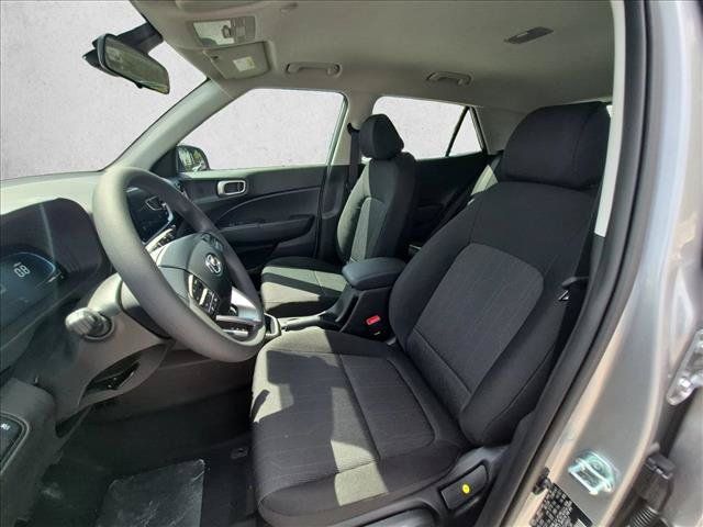 New 2026 Hyundai Venue SE FWD image 4