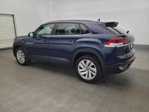 Used 2022 Volkswagen Atlas Cross Sport SE image 3