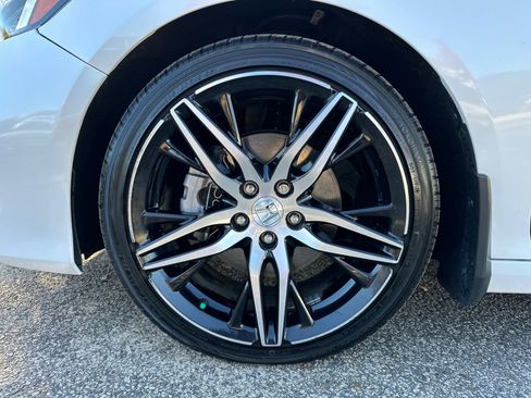 Used 2022 Honda Accord Touring image 11