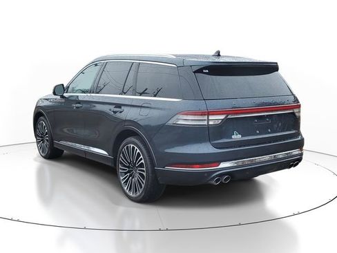 Used 2023 Lincoln Aviator Black Label w/ Dynamic Handling Package AWD/4WD image 3