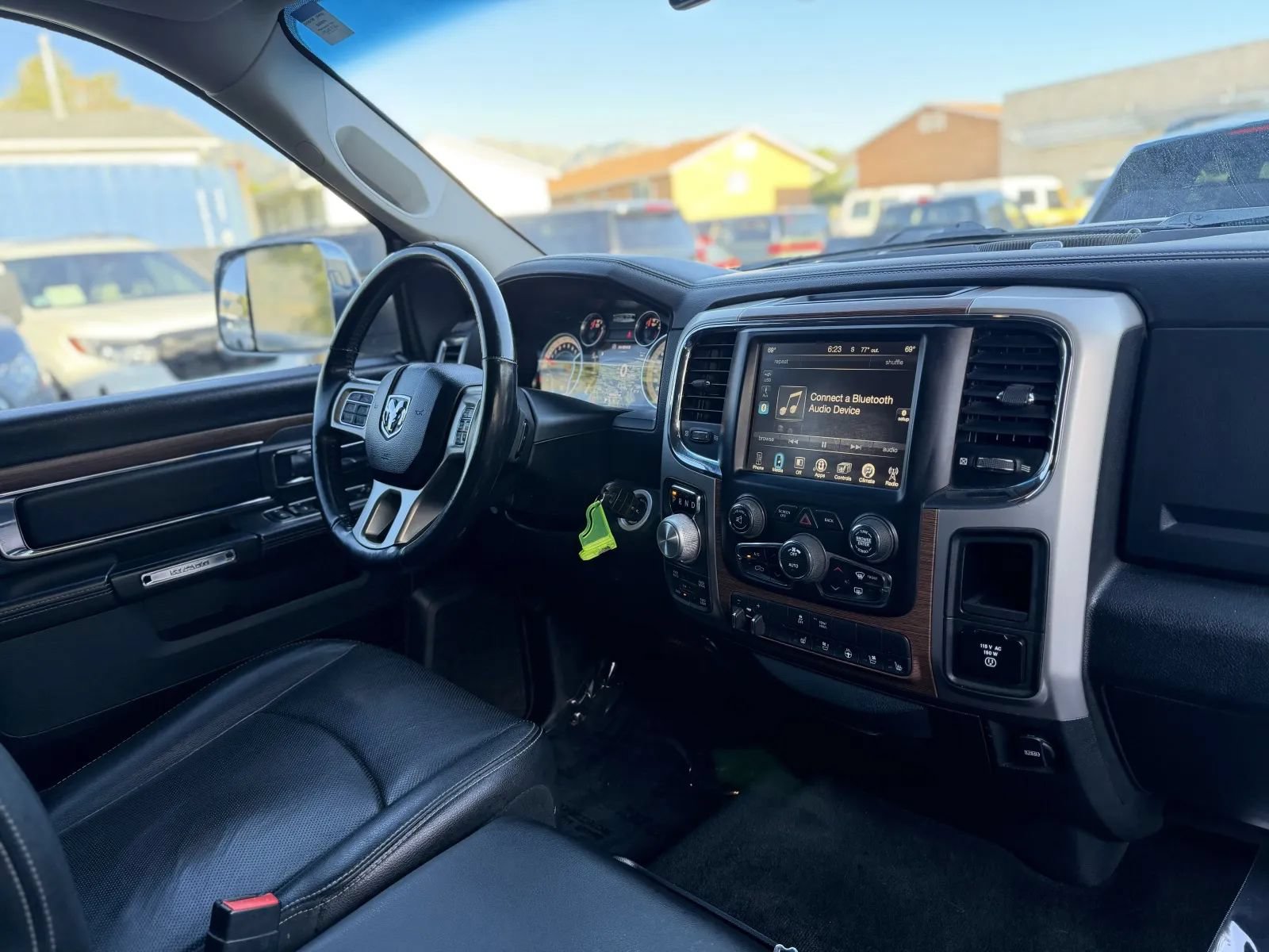 Used 2017 RAM 1500 Laramie AWD/4WD image 20