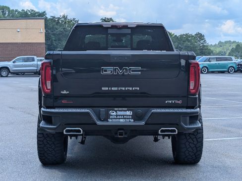 Used 2021 GMC Sierra 1500 AT4 w/ AT4 Premium Package AWD/4WD image 8