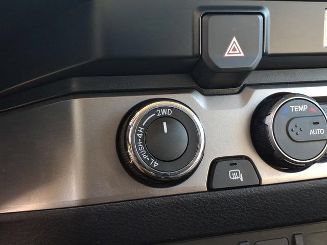 Used 2023 Toyota Tacoma SR AWD/4WD image 13